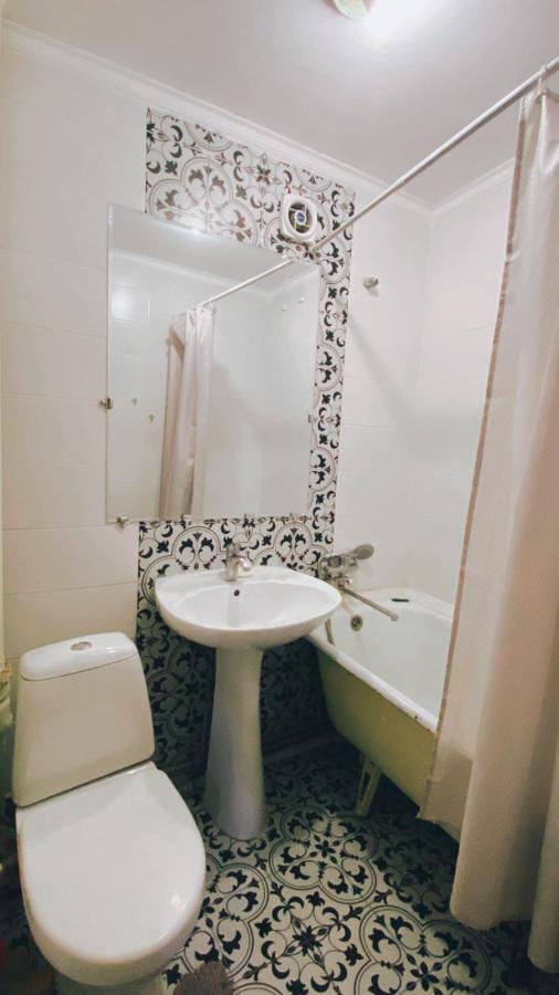 Apartament 2 Комн Квартира На Новой Площади Ałma Ata Zewnętrze zdjęcie